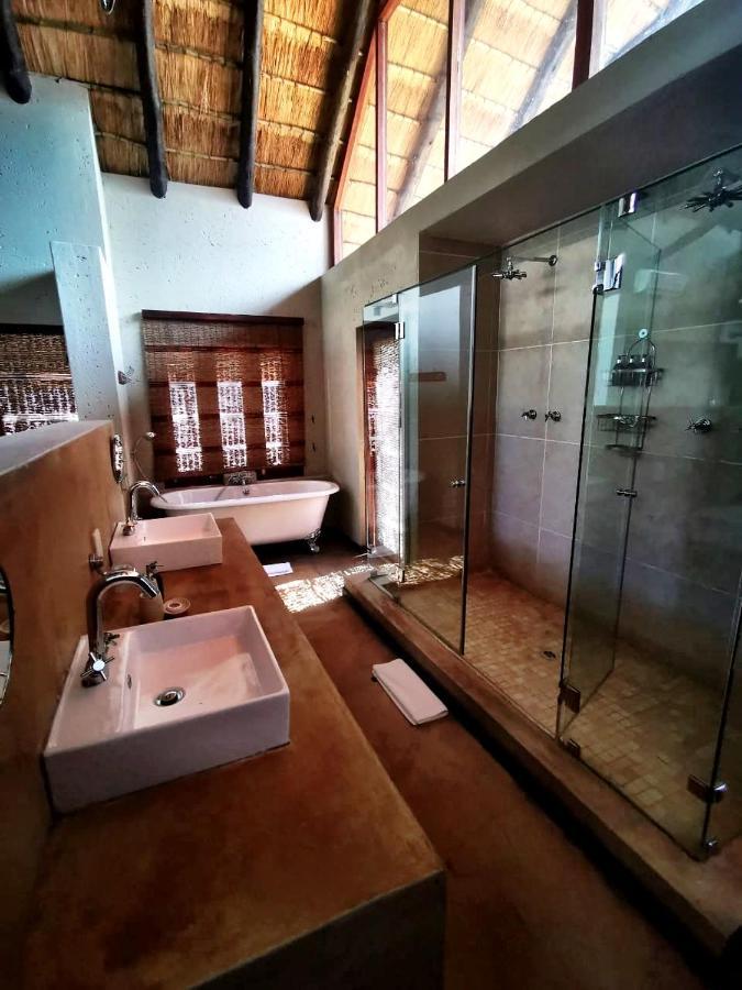 Kgorogoro Lodge Pilanesberg Buitenkant foto