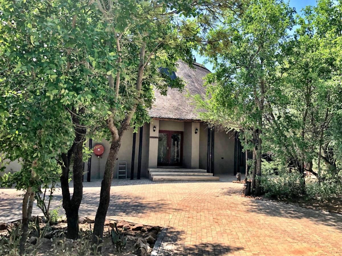 Kgorogoro Lodge Pilanesberg Buitenkant foto